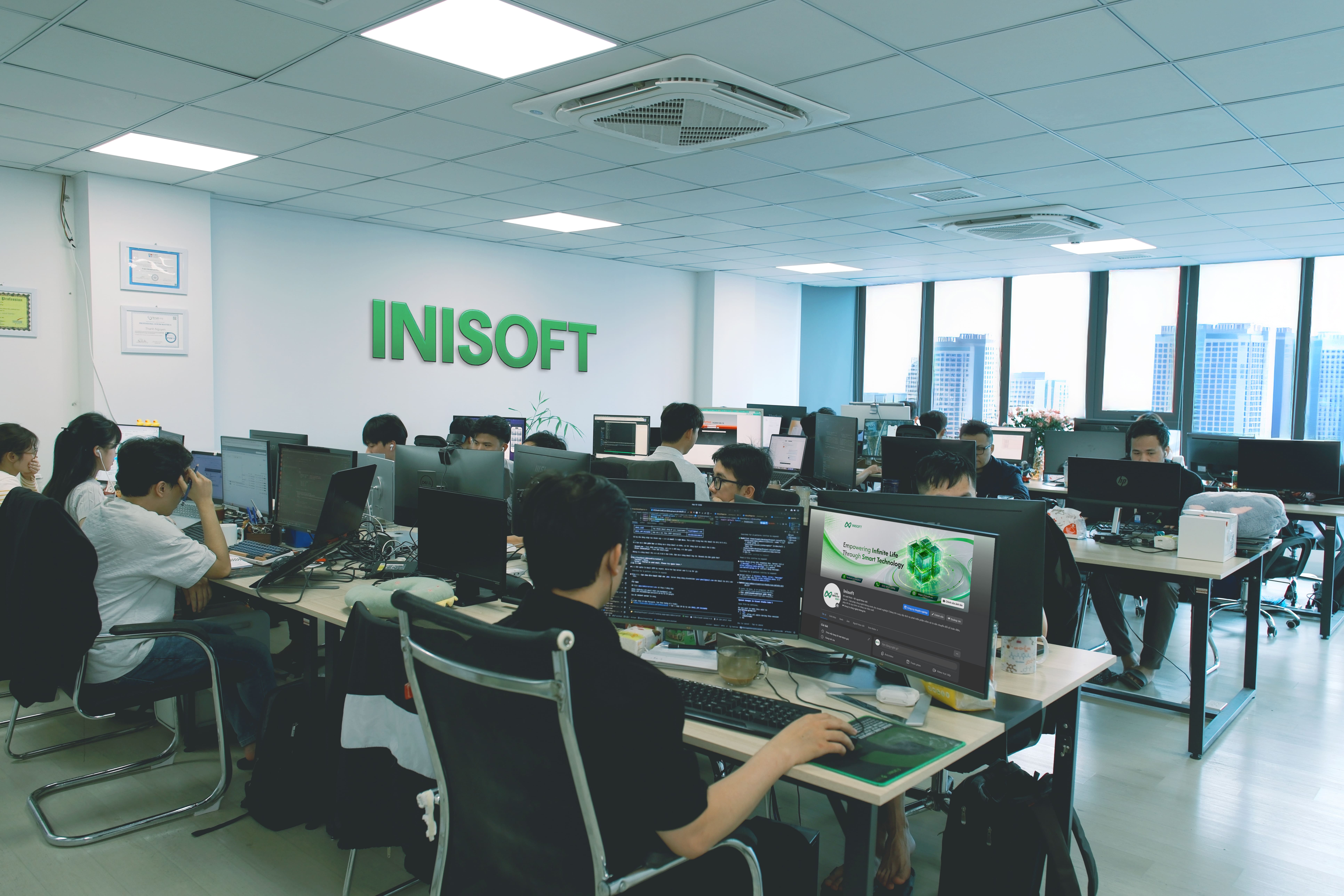 IniSoft VN — Công nghệ Việt Nam, Tầm vóc Thế giới
